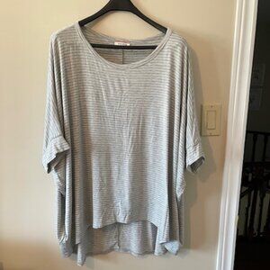 Andree by Unit – loose fit grey Jersey Top – “ONE Size”